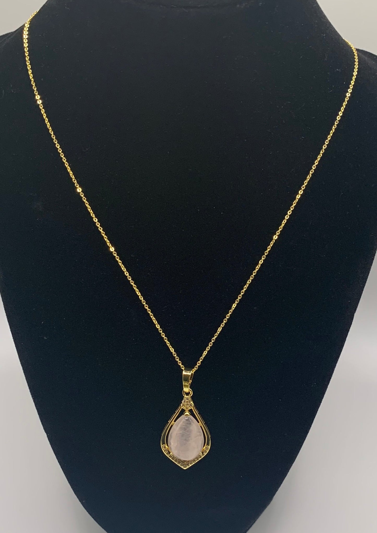 Natural Rose Quartz Pendant Necklace, Gold Rose Quartz Pendant Necklace, Rhinestone Quartz Necklace, Gemstone Necklace, Gold Necklace